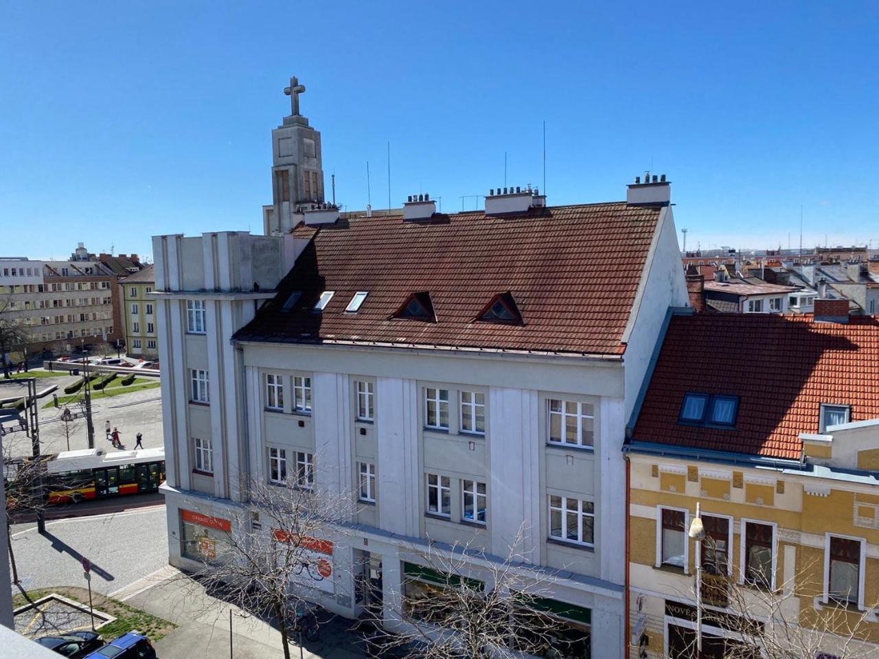 Appartement Perla Hradce 202 à Hradec Králové Extérieur photo