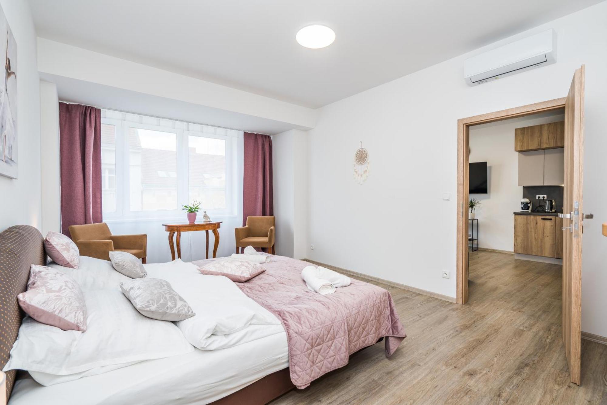 Appartement Perla Hradce 202 à Hradec Králové Extérieur photo